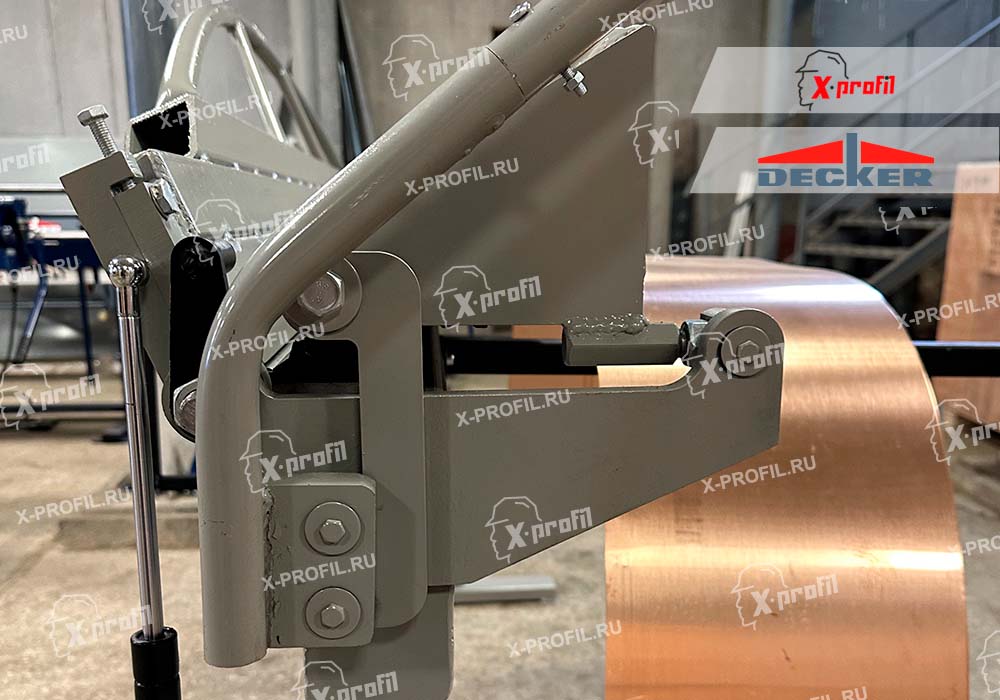 Изображение Листогиб ручной Decker XR 2150 Изображение Листогиб ручной Decker XR 2150